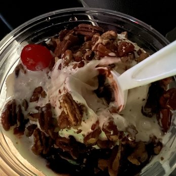 Andy's Frozen Custard - Hot Fudge Sundae with pecans - Ice Cream & Frozen Yogurt Near Me - Wimauma, Florida Andy's Frozen Custard - Hot Fudge Sundae with pecans - Ice Cream & Frozen Yogurt Near Me - Wimauma, Florida
