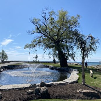 Gairloch Gardens - Parks Near Me - Oakville, Ontario Gairloch Gardens - Parks Near Me - Oakville, Ontario