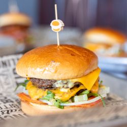 Wanted grill - cheese burger