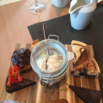 Hilton Belfast - Hotels Near Me - Belfast, BFS Hilton Belfast - Hotels Near Me - Belfast, BFS