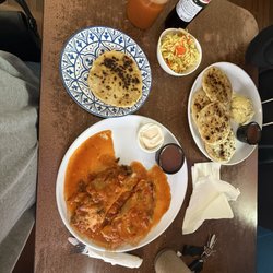 Pupusa Time Restaurant - Chilaquiles con queso, pupusas rice and beans
