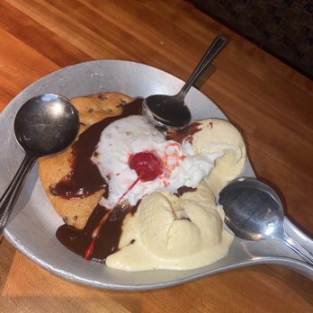 Cheddar's Scratch Kitchen - American Near Me - Austin, Texas Cheddar's Scratch Kitchen - American Near Me - Austin, Texas