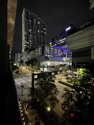 SLS LUX Brickell by null