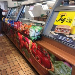 Subway - Subway counter