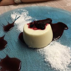 Pizzeria Orfeo - Panna Cotta ein Traum