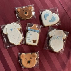 D's 'lishus Amazing Creations - A few of the cookie designs for our baby shower.