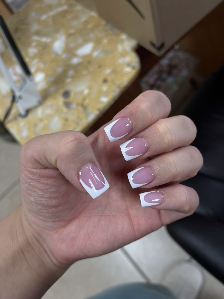 Jobe Nails Logo