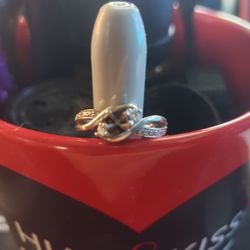 My wife's original wedding ring missing it's diamond.