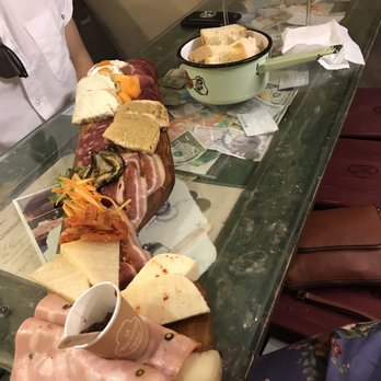 La Prosciutteria - This is how big a 10€ per person board is. - Tuscan Near Me - Florence, FI