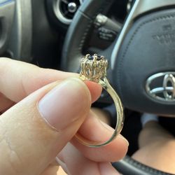 Joseph Anthony's Fine Jewelry - Broken prong