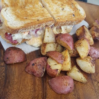 Cafe Raymond - Ruben and potatoes! - Breakfast & Brunch Near Me - Pittsburgh, Pennsylvania