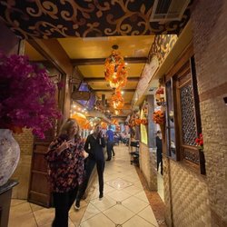 Fadi's Meyerland Mediterranean Grill - Interior