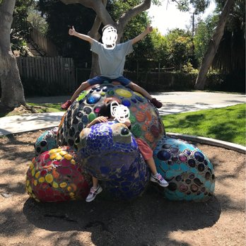 Bluebird Park - Turtle mosaic sculpture - Parks Near Me - Laguna Beach, California