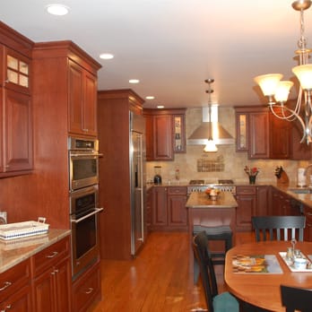 Adagio International - Chicago Kitchen cabinets: maple, frameless. - General Contractors Near Me - Northbrook, Illinois