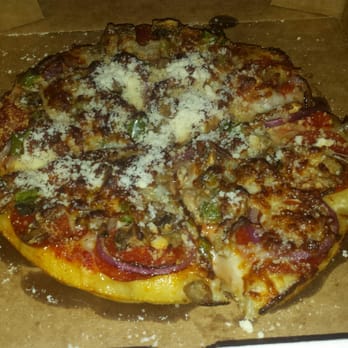Bucky's - Pan, pepperoni, sausage, onion, mushroom, and green pepper - Convenience Stores Near Me - Omaha, Nebraska Bucky's - Pan, pepperoni, sausage, onion, mushroom, and green pepper - Convenience Stores Near Me - Omaha, Nebraska