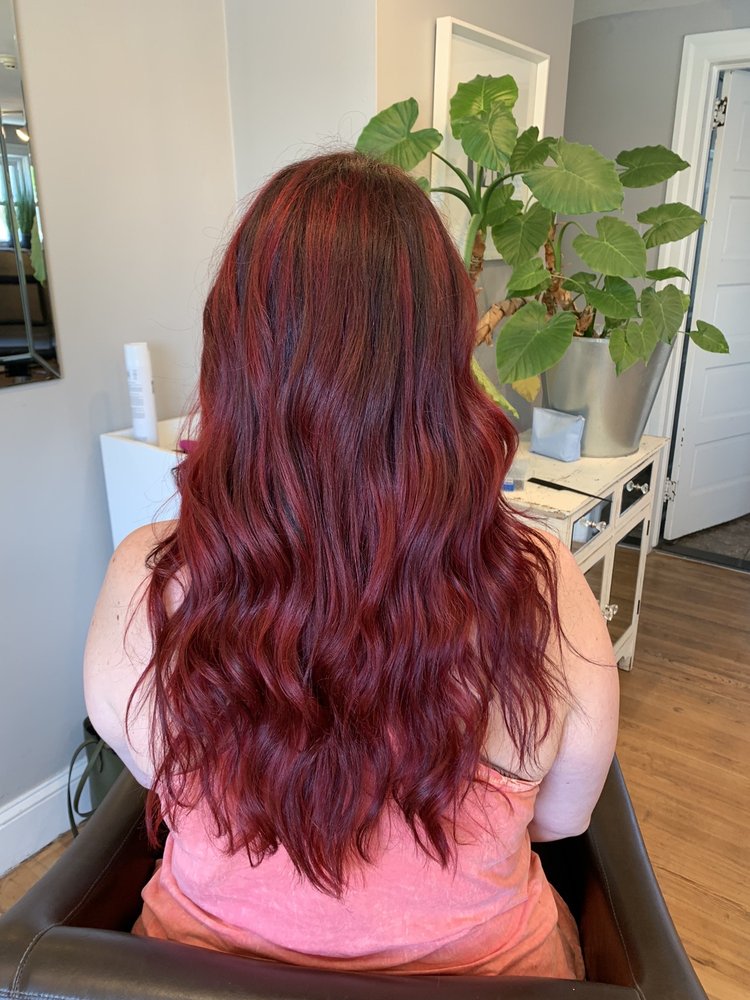 Love Salon Image