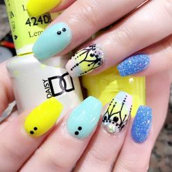 Kim Nails - Neon and Tie dye - Linda