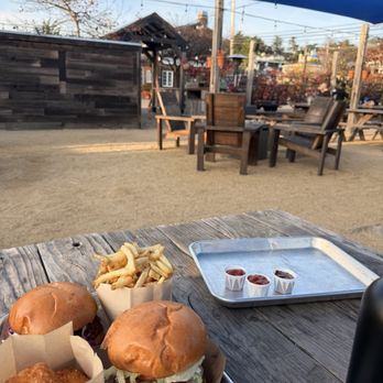 The Barn - Garden seating area - Burgers Near Me - Half Moon Bay, California