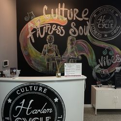 Harlem Cycle - Front desk