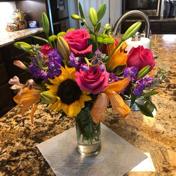 Awesome Blossoms Florist - Florists Near Me - Jarrell, Texas