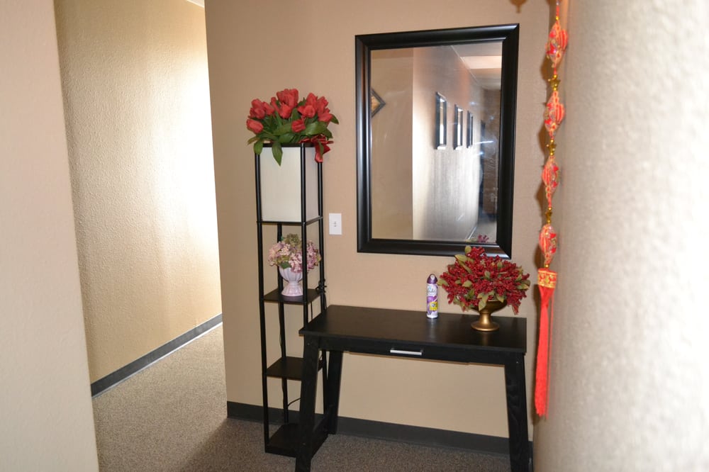 SUNSET MASSAGE Updated September 2024 14 Photos 2221 Sunset Blvd