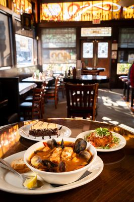 1400 Bar & Grill by null