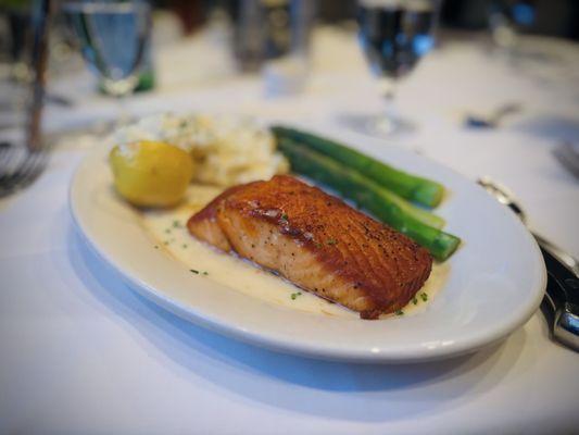 Del Frisco's Double Eagle Steakhouse by null