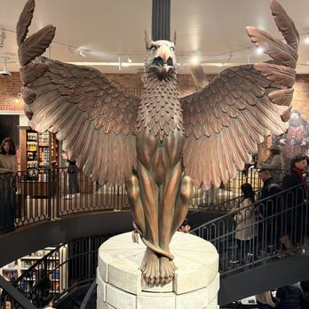 Harry Potter Shop - Books, Mags, Music & Video Near Me - New York, New York