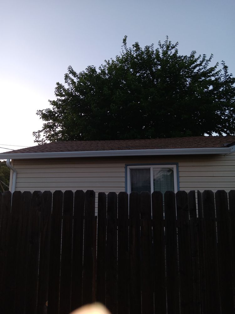 Slide of Golden Top Roofing