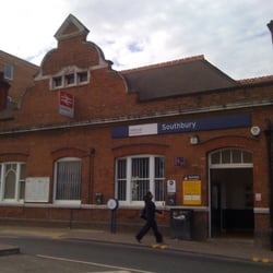 Southbury Railway Station - Station entrance