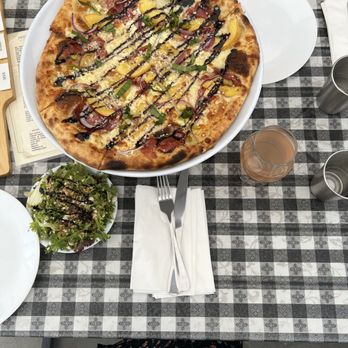 Grateful Vineyard - Seasonal peach, prosciutto (or similar), balsamic pizza with huckleberry cider - Wine Tasting Room Near Me - Mount Hood, Oregon Grateful Vineyard - Seasonal peach, prosciutto (or similar), balsamic pizza with huckleberry cider - Wine Tasting Room Near Me - Mount Hood, Oregon