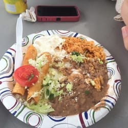 Sandoval Tacos Y Mariscos - Awesome Food.