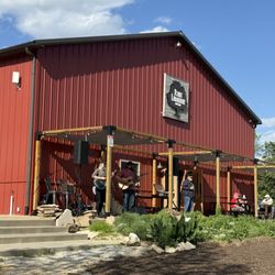 Point Labaddie Brewery - Outside with band