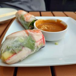 Uncle Sang Sushi & Kitchen