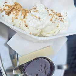 Coco Loco sundae