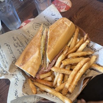 Sergio's Restaurant - Breakfast & Brunch Near Me - Miami, Florida