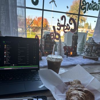 Cafecito Lounge - Ham and cheese croissant Dirty chai latte - Coffee & Tea Near Me - Lodi, California
