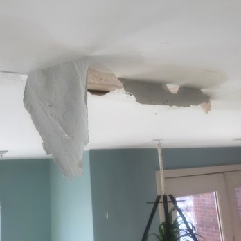 Cenco Roofing - Unrepaired leak in my bedroom after they said they had fixed it. - Roofing Near Me - Lakewood, Colorado