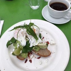 Lily's Pad Cafe & Takeaway - Smashed avocado