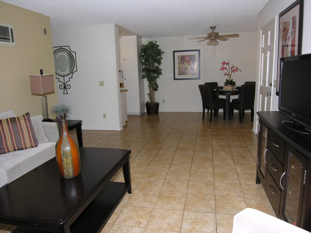 COMANCHE HILLS APARTMENTS Updated August 2024 5040 Comanche Dr, La