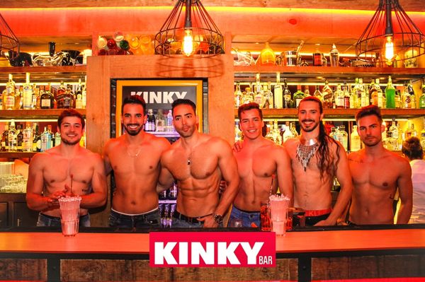 Kinky Bar by null