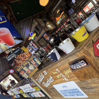 Willie's Grill & Icehouse - Entrance - Burgers Near Me - San Antonio, Texas Willie's Grill & Icehouse - Entrance - Burgers Near Me - San Antonio, Texas