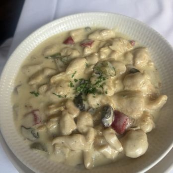 Samdan Restaurant - Creamy chicken dish - delish! - Turkish Near Me - Cresskill, New Jersey Samdan Restaurant - Creamy chicken dish - delish! - Turkish Near Me - Cresskill, New Jersey