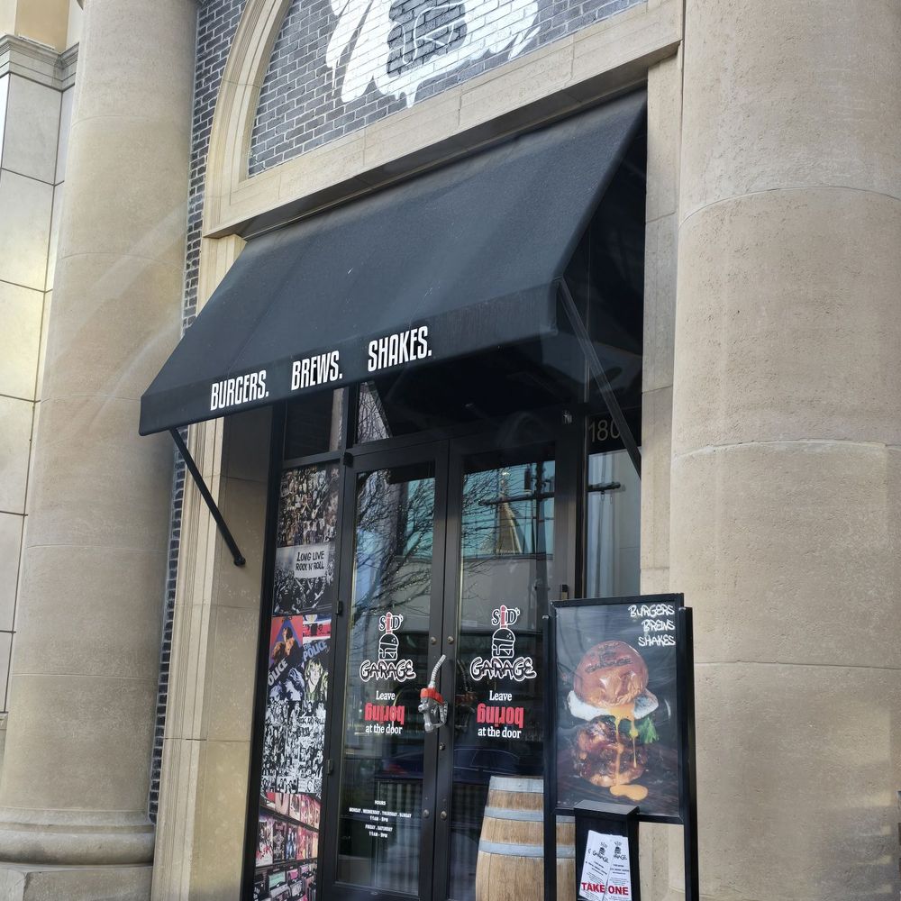 Sids Garage - Front door - Burgers Near Me - Meridian, Idaho Sids Garage - Front door - Burgers Near Me - Meridian, Idaho