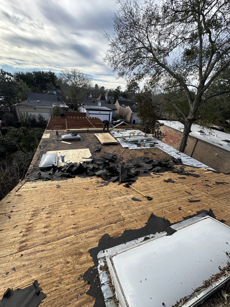 Slide of Skyline Roofing & Outdoor Living