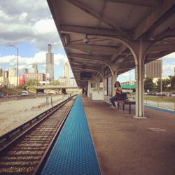 CTA - Racine - Great views of Chicago.