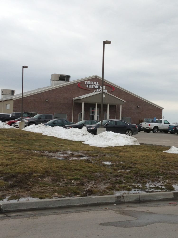 TOTAL FITNESS GYM Updated September 2024 1520 Devin Dr, Sedalia