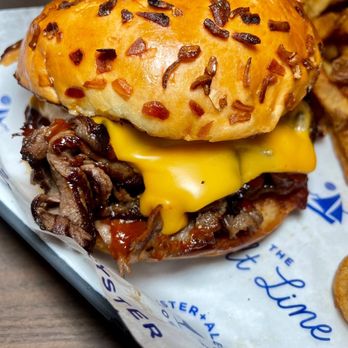The Salt Line - North Shore Roast Beef - Seafood Near Me - Washington, DC, District of Columbia