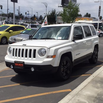 Van Nuys CDJR - Car Dealers Near Me - Van Nuys, California Van Nuys CDJR - Car Dealers Near Me - Van Nuys, California