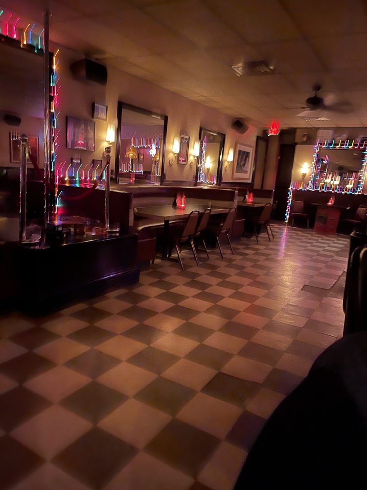 MIKE’S GEMINI TWIN 10 Photos & 16 Reviews 1902 S Harwood St, Dallas